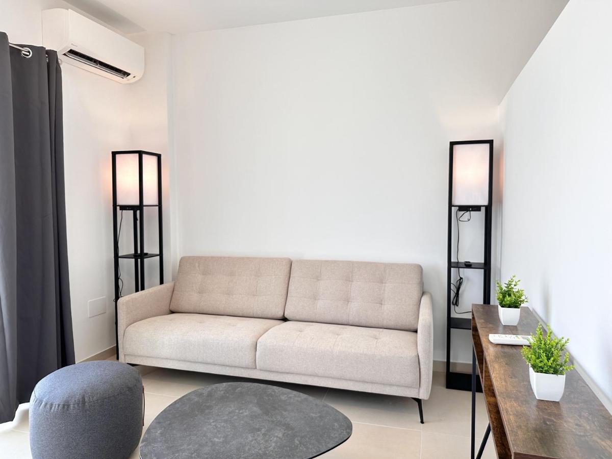 Carabeo 26 Boutique Studio Casasol Нерха Екстериор снимка