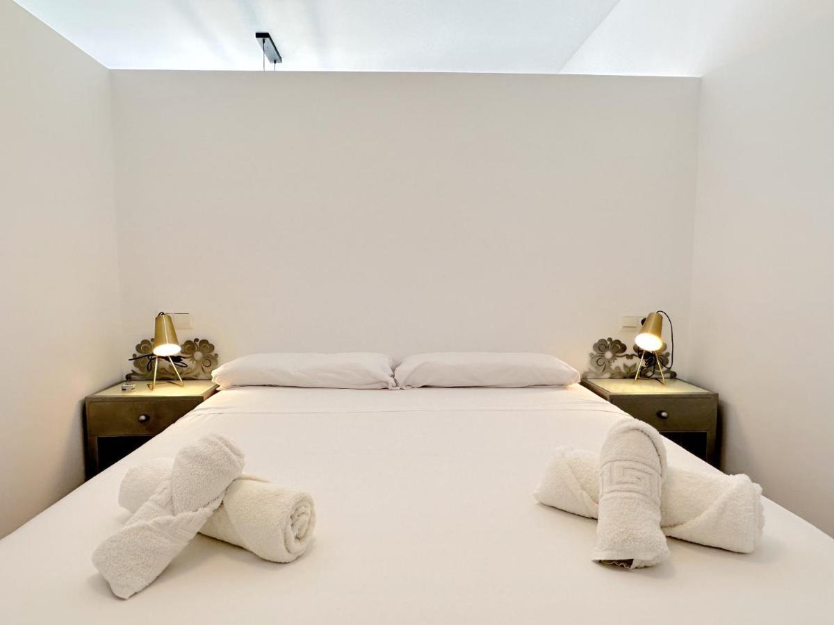 Carabeo 26 Boutique Studio Casasol Нерха Екстериор снимка